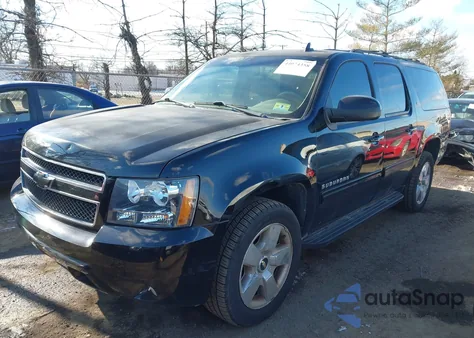 2014 Chevrolet Suburban 1500 Lt z USA, uszkodzony, nr VIN 1GNSCJE09ER210072